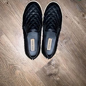 Steve madden black sneakers